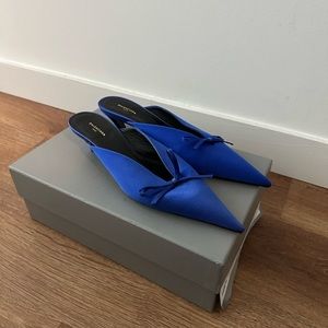 Balenciaga knife mules